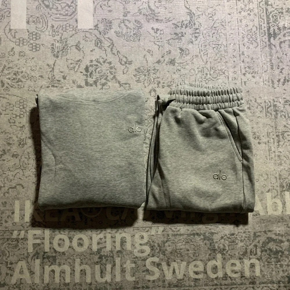 Alo Yoga Grey Hoodie and Open Leg Sweatpants Set Medium Lounge Sweatsuit